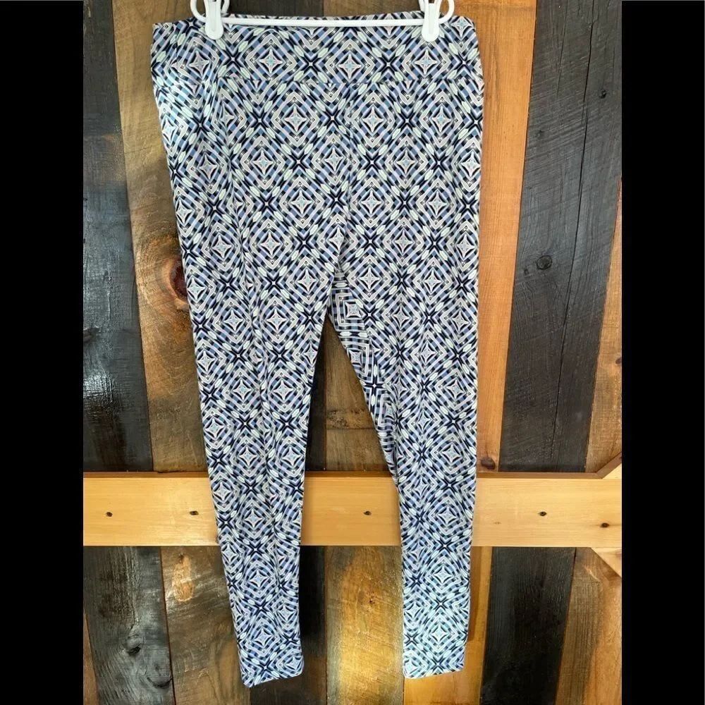 LULAROE Tall & Curvy geometrical print leggings polyester and spandex blend